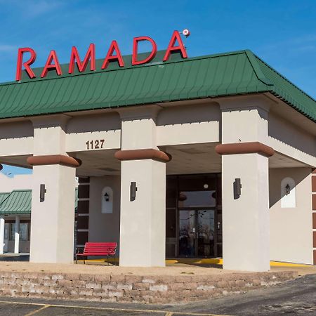 Ramada By Wyndham Mountain Home Buitenkant foto