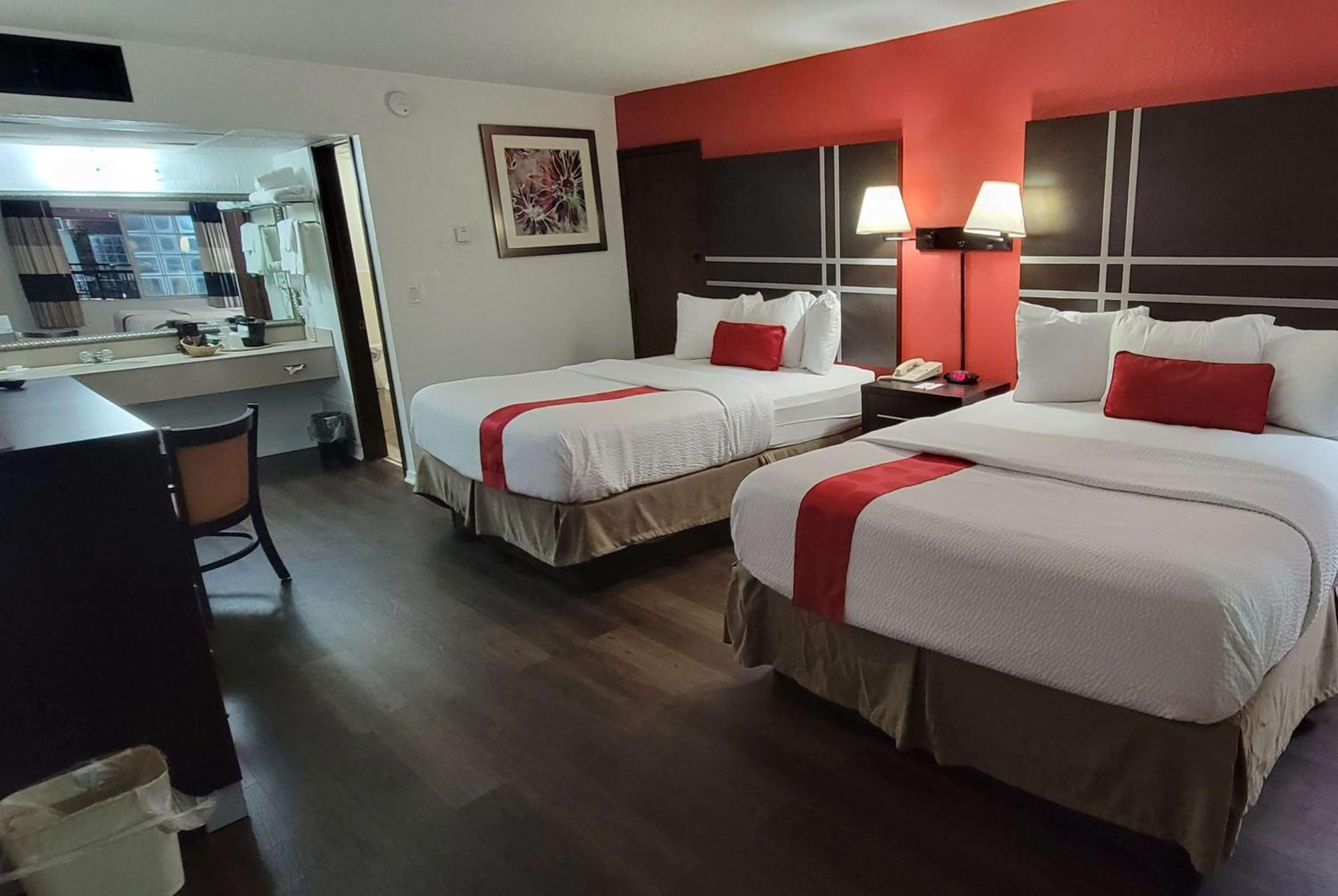 Ramada By Wyndham Mountain Home Buitenkant foto