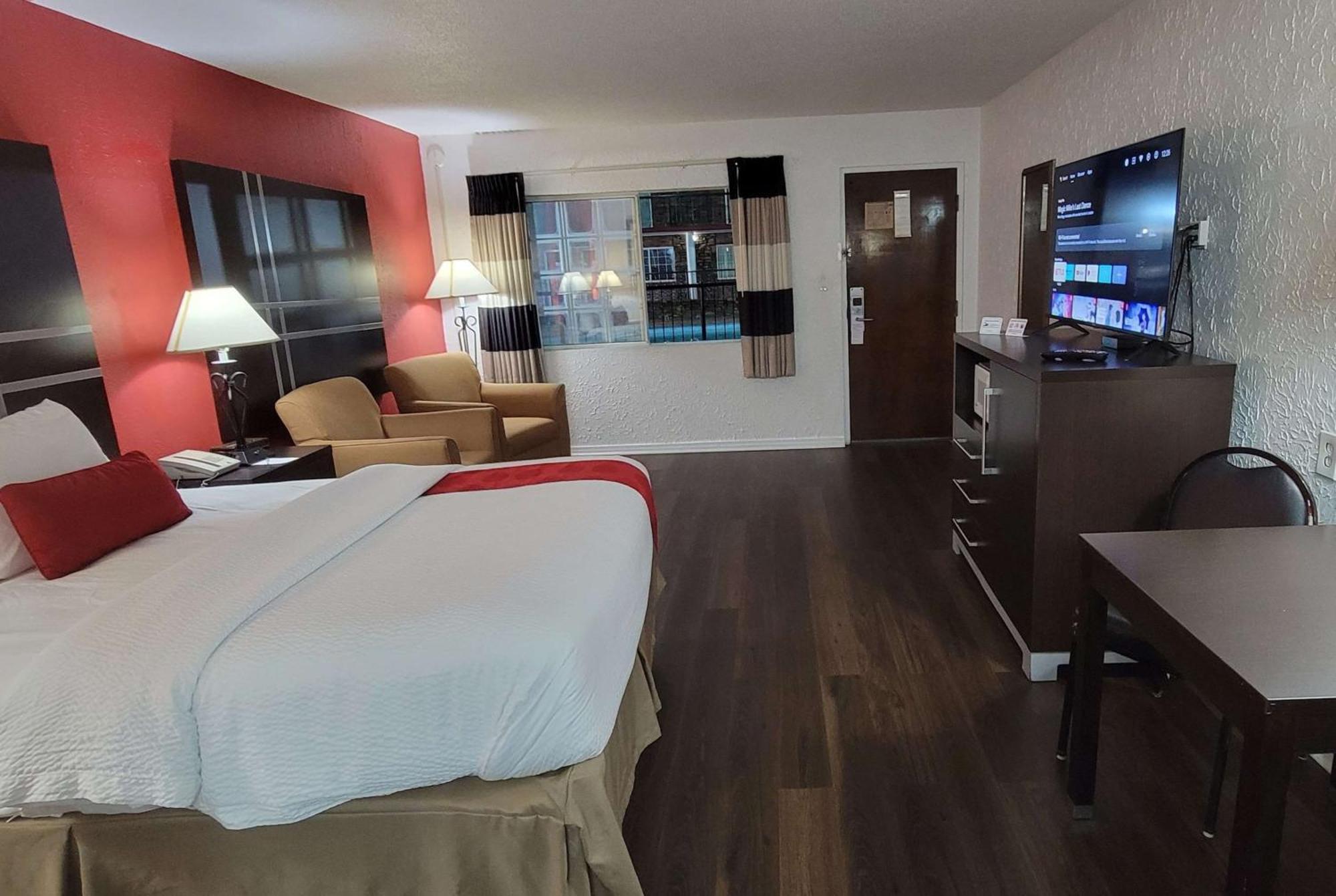 Ramada By Wyndham Mountain Home Buitenkant foto